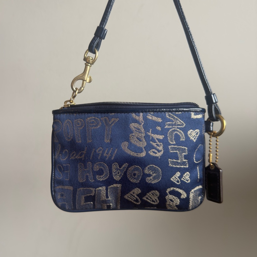 Authentic Coach x Poppy mini wristlet/clutch - Picture 2 of 5